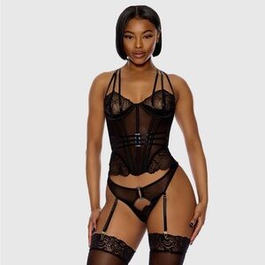 Strap Buckle Black Lace Bustier Lingerie Set